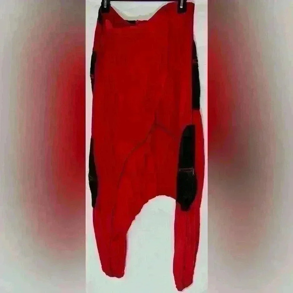 Spiral Red and black harem pants - Picture 2 of 3